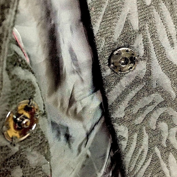 𝅺DANA Buchman Vintage Black on Black Zebra Print Evening Coat Size Medium - Picture 7 of 7